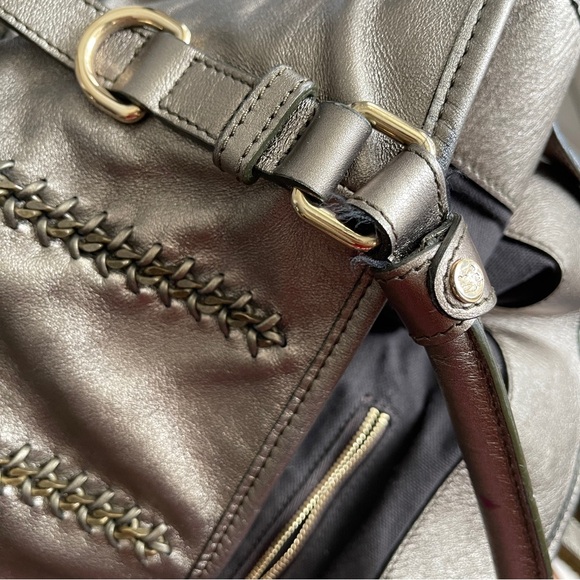 Lawrence Metallic XL Tote - Picture 9 of 16